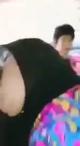 Bokep jilbab binal cipokan depan anaknya - XbokepFb.mp4
