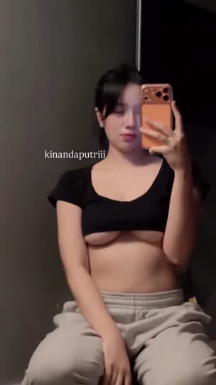 Kinanda Putri Selebgram.mp4