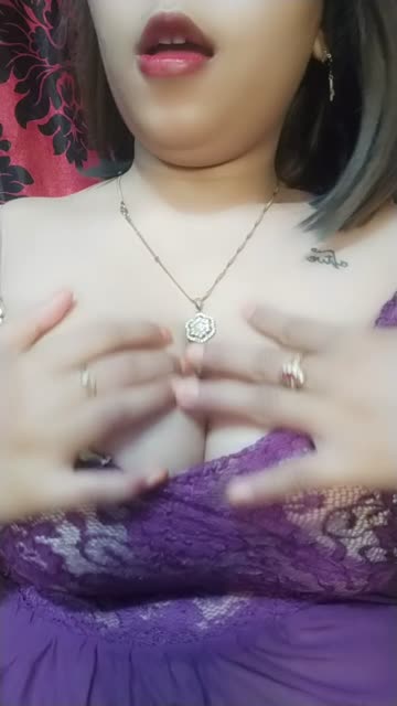 Tante Indy Lagi Pengen Diewe.mp4