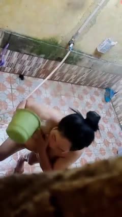 1 ngintip tetangga mandi.mp4