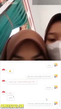 jilbab smp pramuka main ometv malah sange sendiri