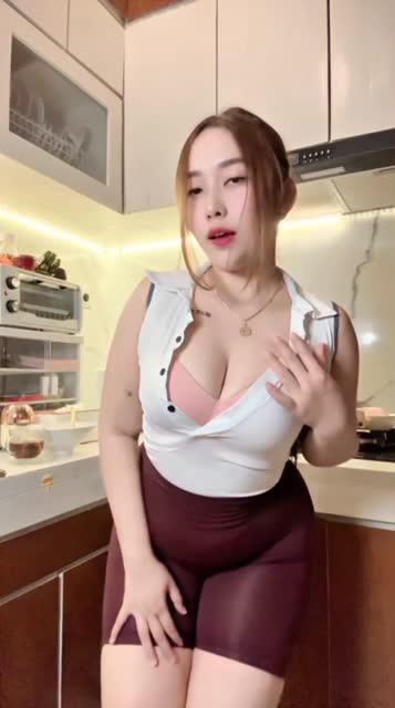 Momsranyawayy Exclusive June 26 - Join Tele @lupabelum (60).mp4
