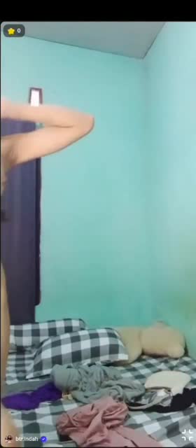 Bokep Indo Btr Indah Tiktokers Ngelive Bugil Memamerkan Tocilnya - Kedai B.mp4