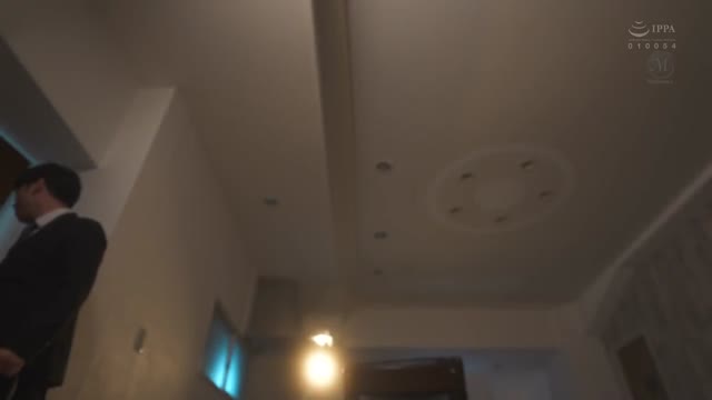 JUR-125 Model Telanjang NTR Video mengejutkan istri selingkuh dengan bosnya dan tenggelam dalam rasa malu Kanae