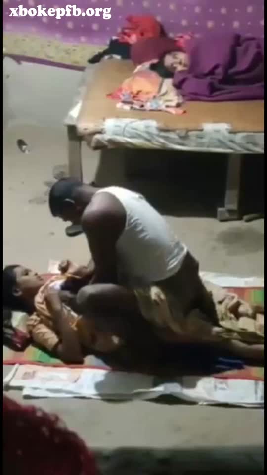 Bokep stw terbaru ngintip ngentot dikontrakan.mp4