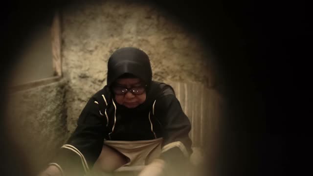 5_6120744136749356365.mp4