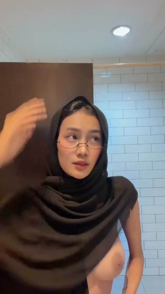 Ukti cantik pulang sekolah lamgsung