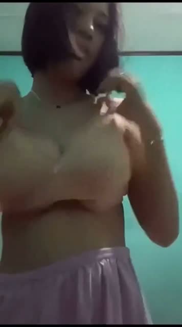 Telegram @asupan_vidoy ukhti binal tobrut mulus pamer buat ayank.mp4