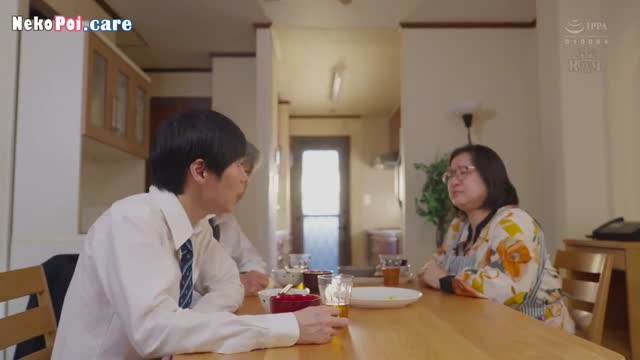 [OFES-043-MR] Menggoda adik perempuanku yang polos dan suka mengurung diri di rumah dengan cara masturbasi di hadapannya justru memancing hasrat terpendamnya!? Kitano Mina