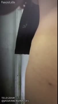 Intip abg mandi 03 - Telegram @jasverkenviralofc - Bokep Indo Viral.mp4