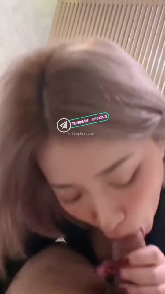 - cwe cantik bondol suka banget kalo dikasih eskrim - { Full durasi Telegram @poxsva }.mp4