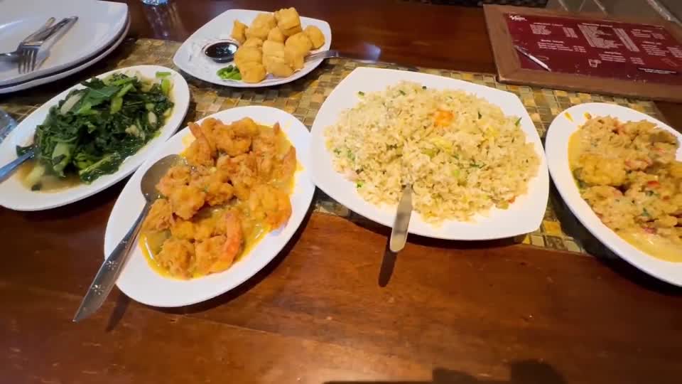 Vlog Eksib Dari Makan Nasi Goreng Sampe Makan Memek - Join Tele @lupabelum.mp4