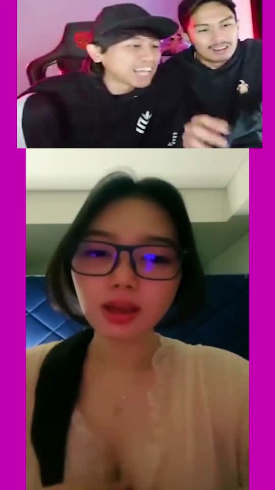 Lea Julia Mango Live  instruktur Senam Abang Colaykiawan - [ Tele @KKStreamVIP ].mp4
