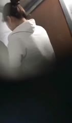 EPORNER.COM - [DfpfjSRgmwH] NGINTIP TEMAN TANTE MANDI (480).mp4