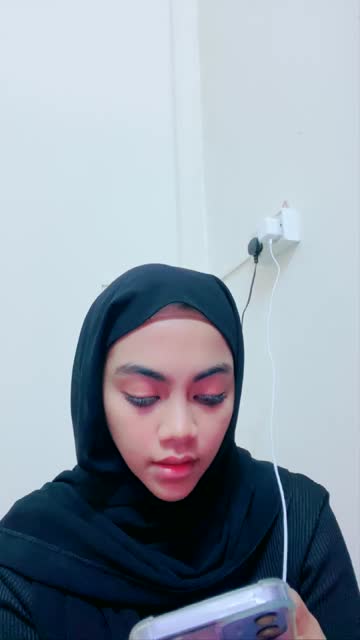 Jilboobs Host Awak Malay Cantik Mango ID 19282176 Live