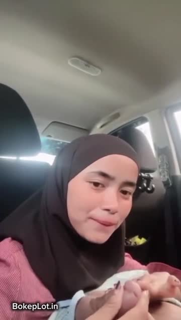 Hijab Mesum Nyep0ng Di Mobil