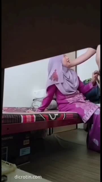 Ent0d Ibu Temen Mumpung Anaknya Masih Keluar.mp4