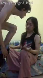 Straight Kurus Nafsuan Jago Ngenyot lagi di Nenenin Waria bikin merem melek