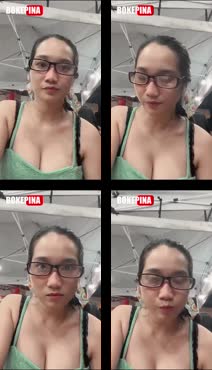 Virly Model Majalah Dewasa Populer Live Show 
