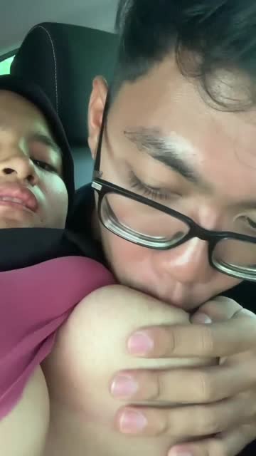 Muka polos kacamata nafsuan.mp4