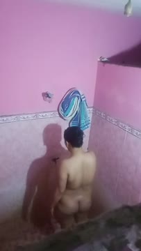 Ngintip Kakak Temen Mandi - Join Tele @lupabelum.mp4