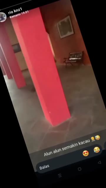 Yang lagi rame di alun alun.mp4