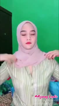 bunda via pakai daster mamtap - DoodStream