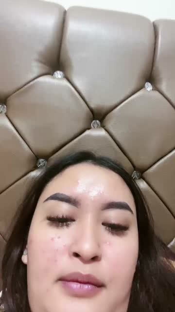 NGERJAIN LAPORAN AMA COKIS COKIN MANJAH EMANG PALING SYAHDU SIH YAAK