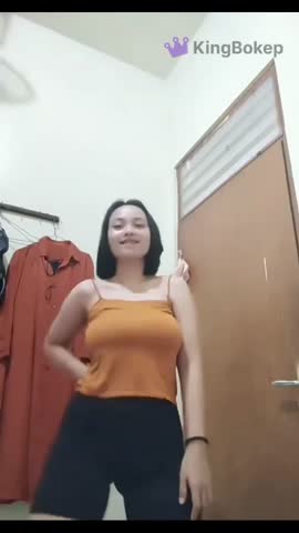 SkandaI viraI tiktoker t0brud indarsnr 05.mp4