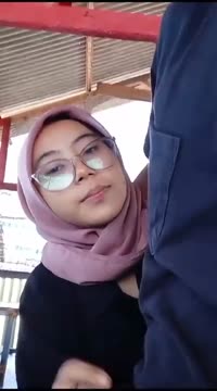 Abg Hijab Nyepong Pacar Di Warung - vidxlr.top