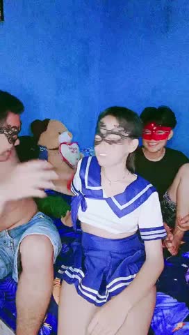 Ibu dan anak2nya live bareng pacarnya.mp4