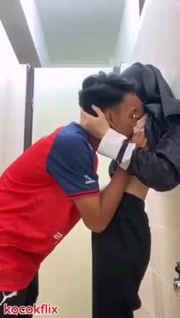 Hijab SMP ngewe di kamar mandi