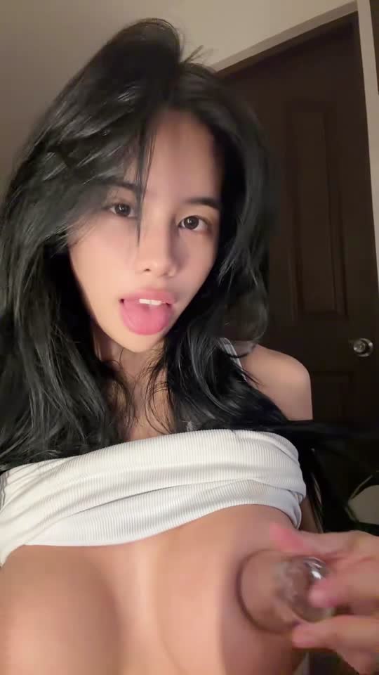 tobrut banget pamer asi