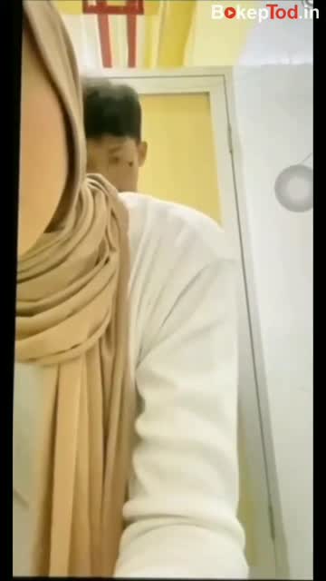 Amalia_Mutya_Viral_Tiktok_Ngewe_Di_Toilet_Kampus 2min.mp4