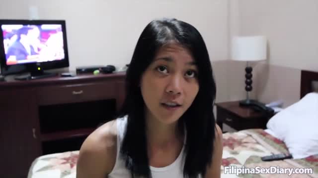 Petite Pinay Finds Smooth Talking Foreigner to Fuck- Asian Asian Porn - xHamster_2.mp4
