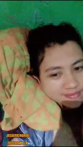 Telegram @jasverkenvirall - Nenenin bayi sambil colmek - Bokep Indo Viral.mp4