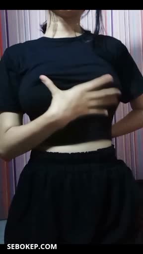Bokep Indo ABG Boba Tobrut Show Body - SEBOKEP.mp4