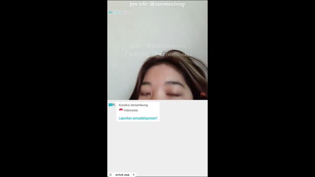 Ome TV Temenin Cewek Sange Bikin Orgasme Merem Melek(1).mp4