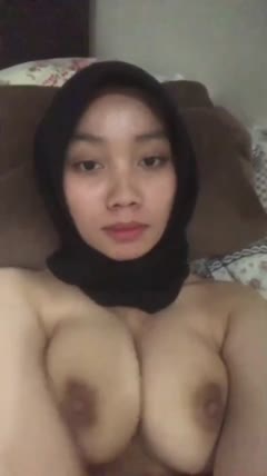 Kirana Hijab Tobrut Manis Pacar Idaman.mp4