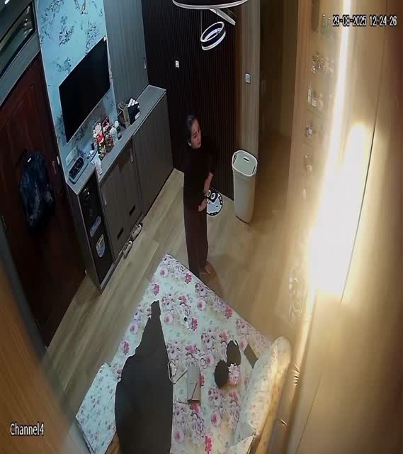 1_5127757198381811605.mp4