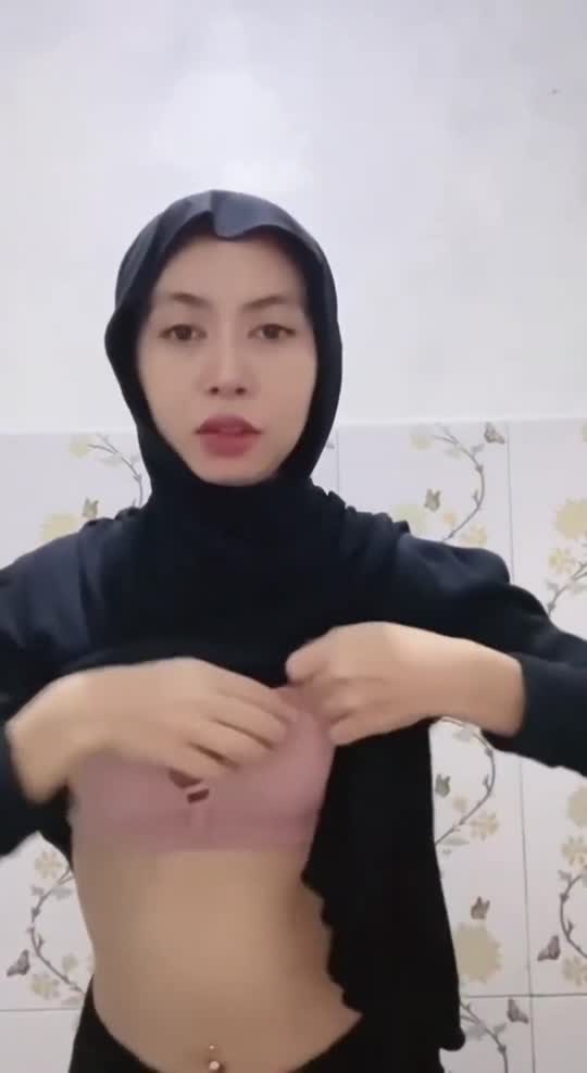 [Doodshare] Seleb Viral Video Draft Di Sebar Mantan