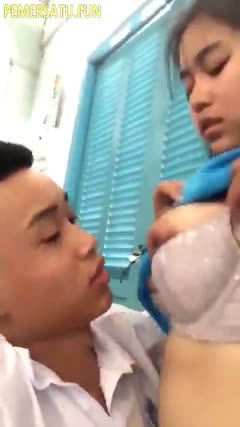 cewek SMA genjot pacarnya kesedapan dikelas sambil nete ekspresi.mp4