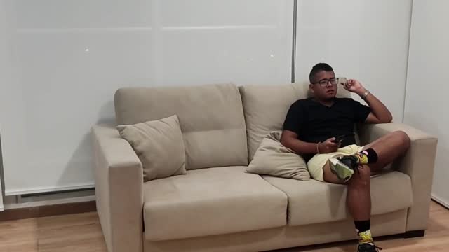 Ibu Tiri Menipu Anak Tirinya Yang Gay Dan Menidurinya