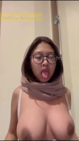 Nindia Abg Kacamata Hot 2