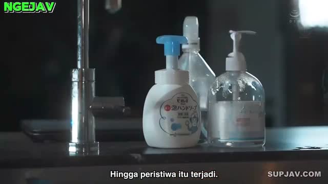 Model telanjang NTR Video selingkuh yang mengejutkan tentang seorang istri yang tenggelam karena malu dengan bosnya Sayuri Hayama