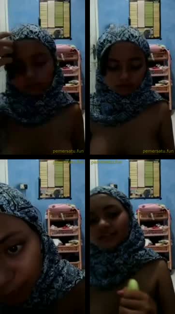 lesyah abg hijab 18yo sange colmek 31.mp4