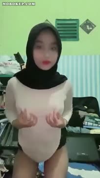Tiktokers Hijab Cantik Joget Telanjang