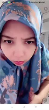 (live bunda hijab omek siap mandi).mp4