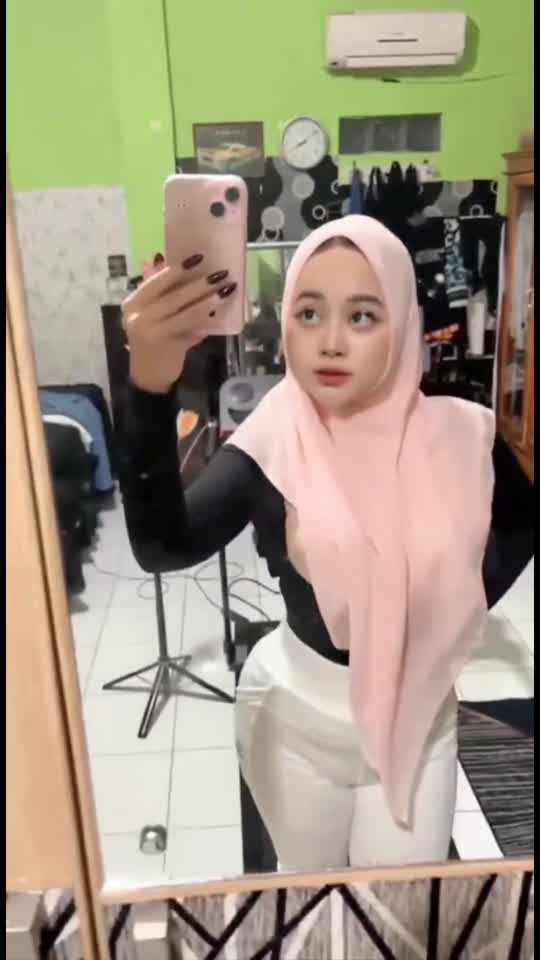 ukhti_gym_tbrut_di_wot_in_enak_bgt.mp4.mp4.mp4