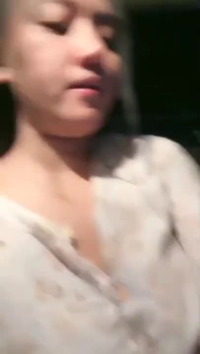 Main hp dulu baru kemudian BERLIAN OCHI bikin kalian tegang-tegang.mp4